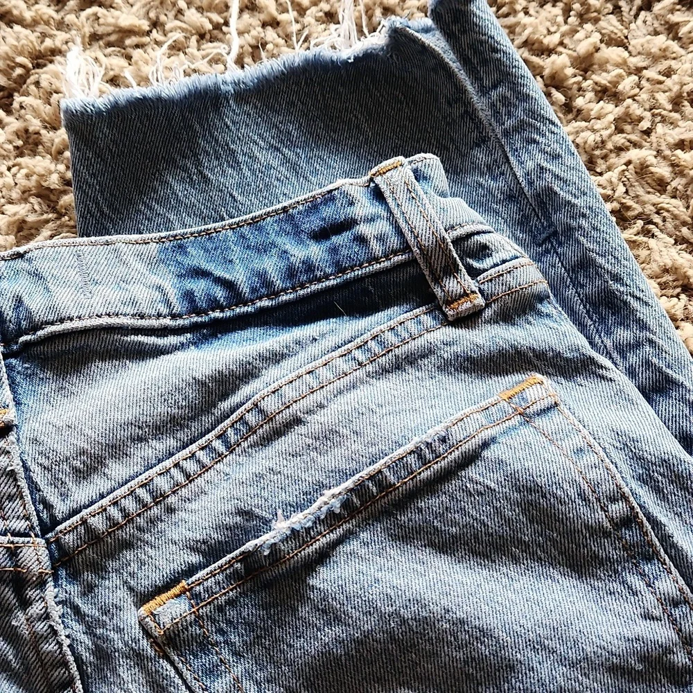 Abercrombie & Fitch ulta high rise straight distressed womans size 4 jeans - Picture 9 of 12